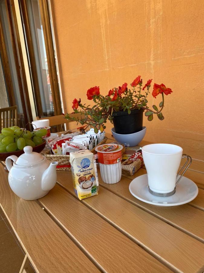 Le Fresie B&B SantʼAntìoco Exterior foto